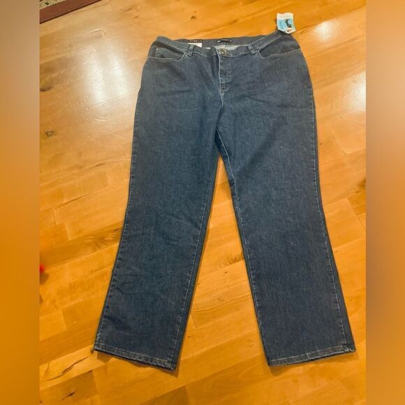 Lee Relaxed Fit NWT Jeans - Picture 1 of 11